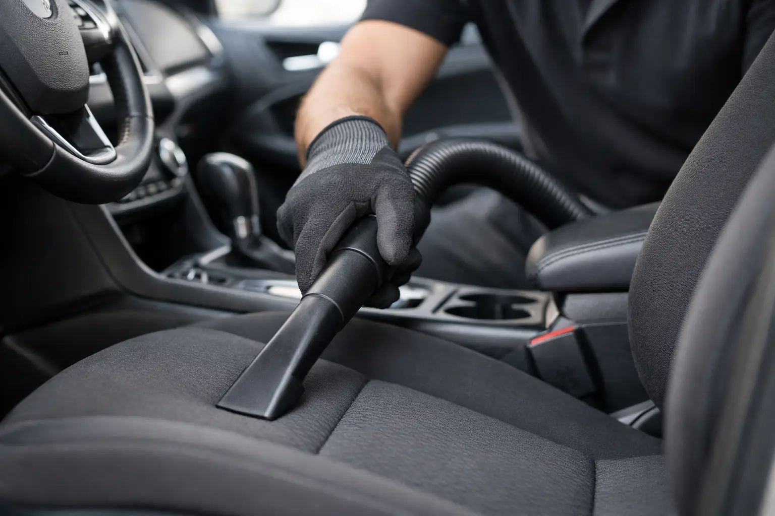How to Vacuum Car Interior the Right Way