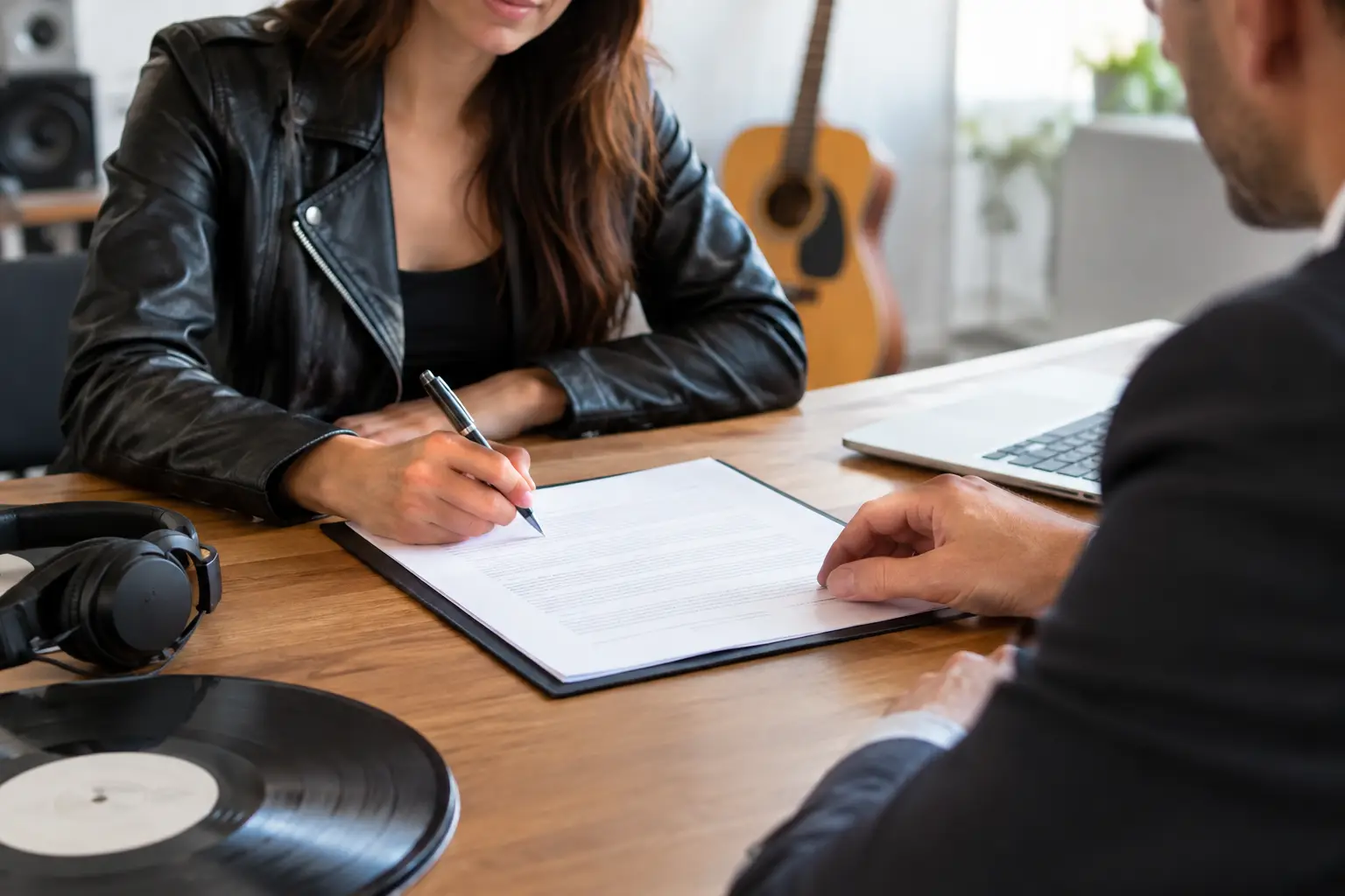 Contratti discografici: cosa firmi davvero?