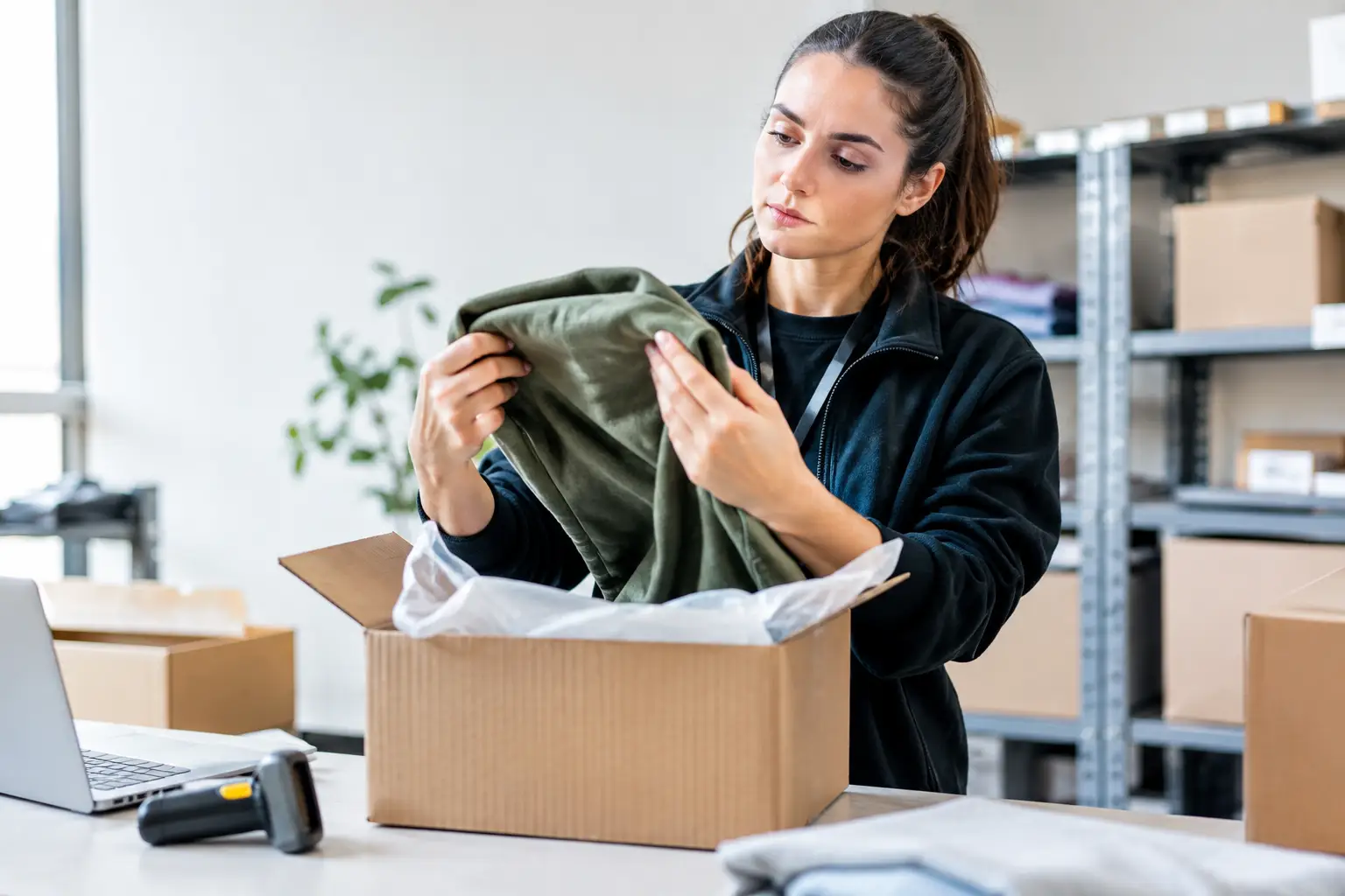 Hoe worden retouren gecontroleerd in fulfilment?