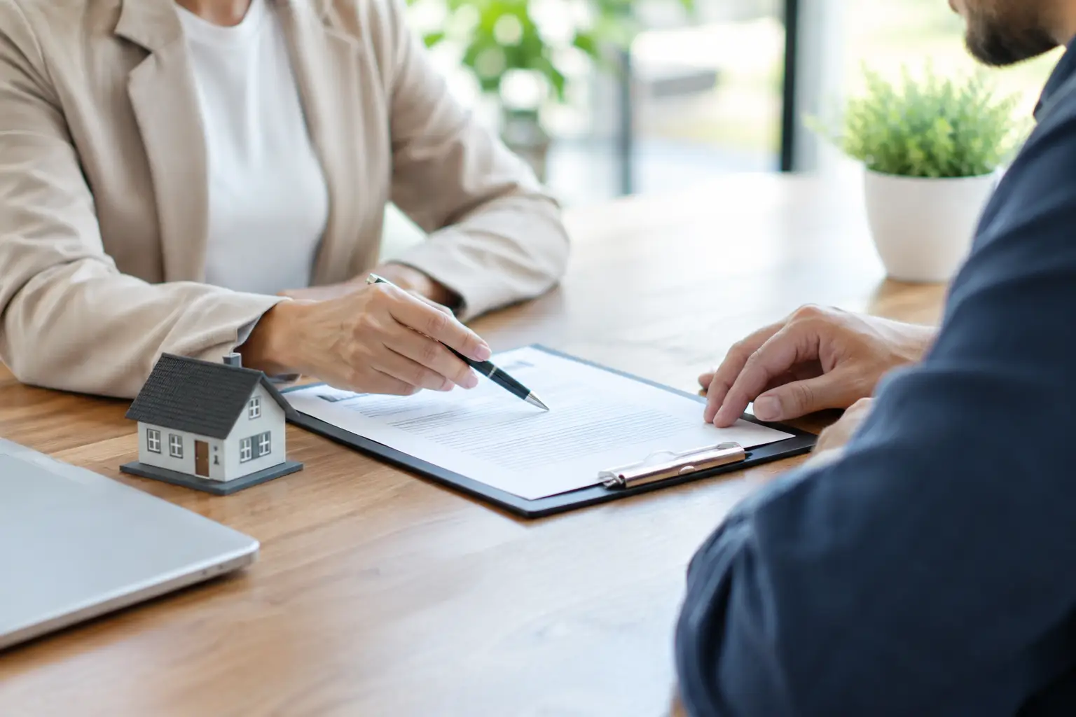 What Lease Terms to Check Before You Sign