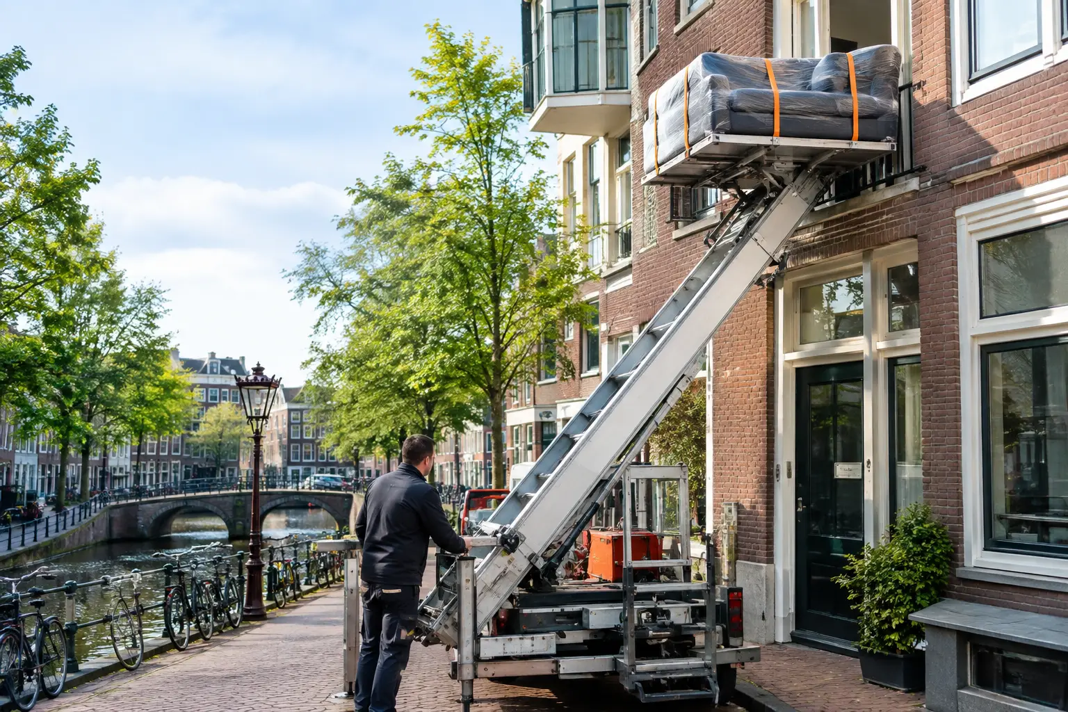Verhuislift huren Amsterdam zonder gedoe
