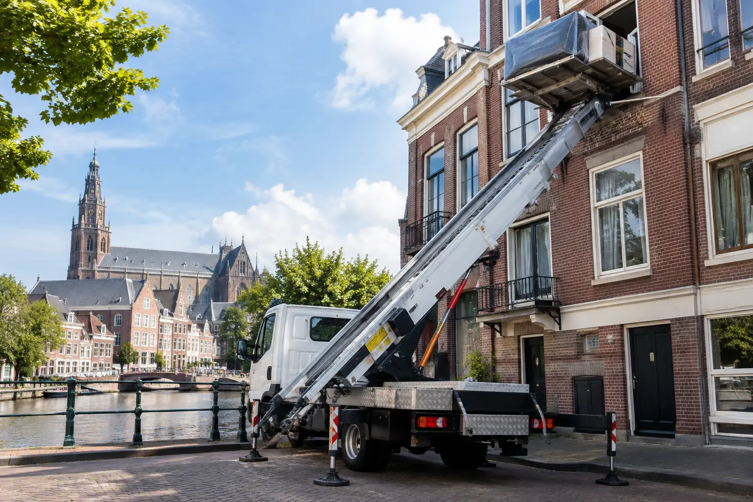 Verhuislift huren Haarlem? Snel geregeld vanaf €79